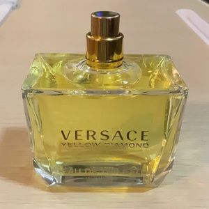 COPY - COPY - Versace yellow diamond fragrance